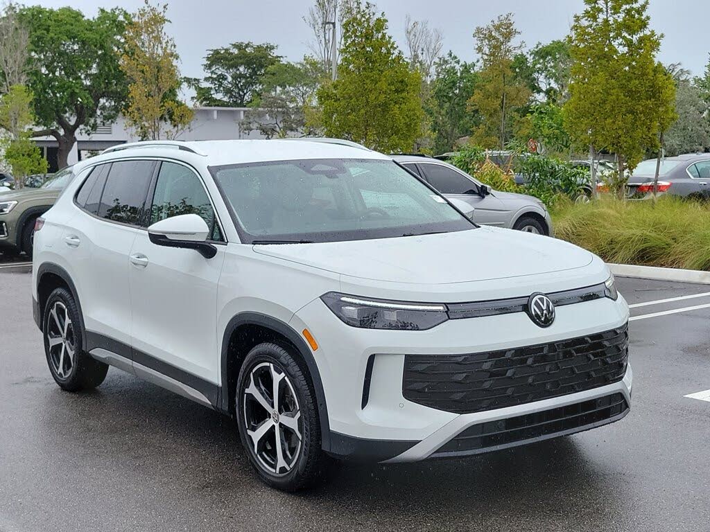 2025 Volkswagen Tiguan SE