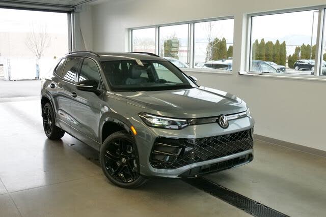 2026 Volkswagen Tiguan SE R-Line Black