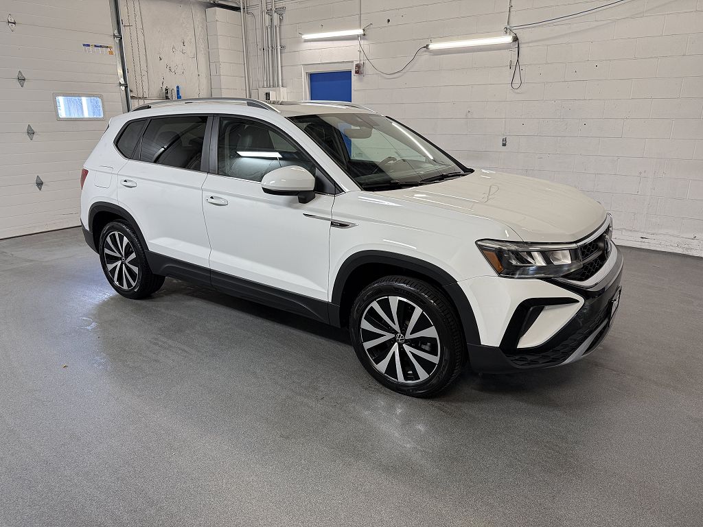 2023 Volkswagen Taos SE