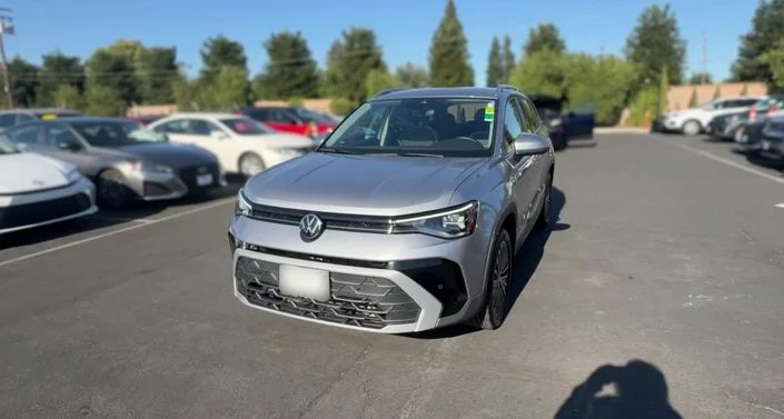 2026 Volkswagen Taos SE