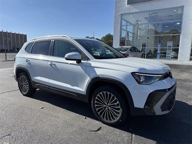 2025 Volkswagen Taos SE