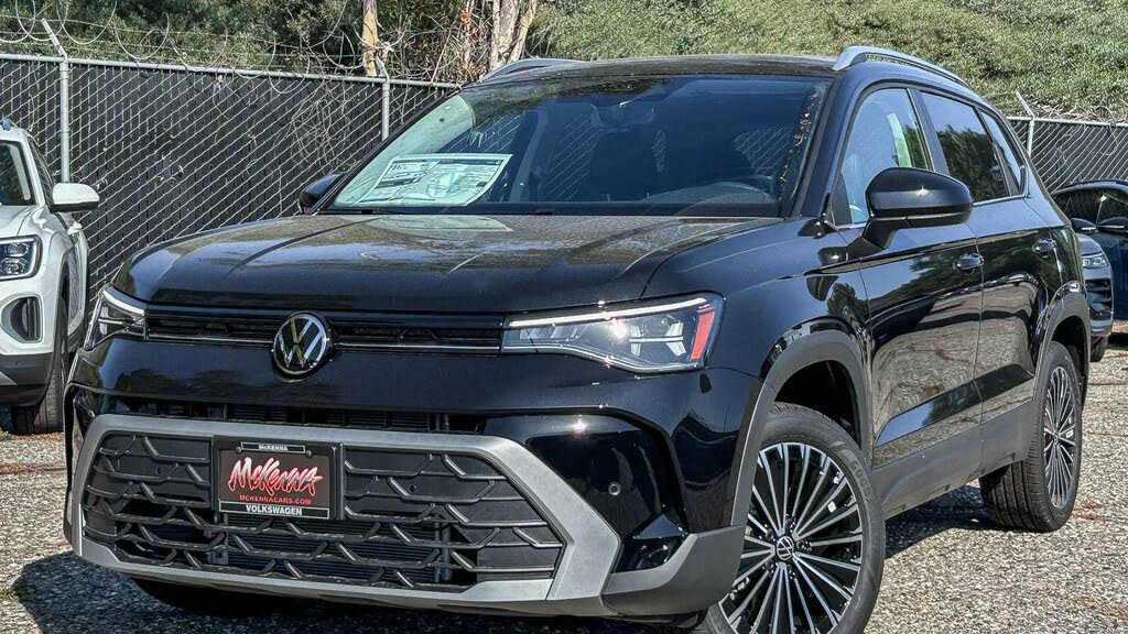 2026 Volkswagen Taos SE