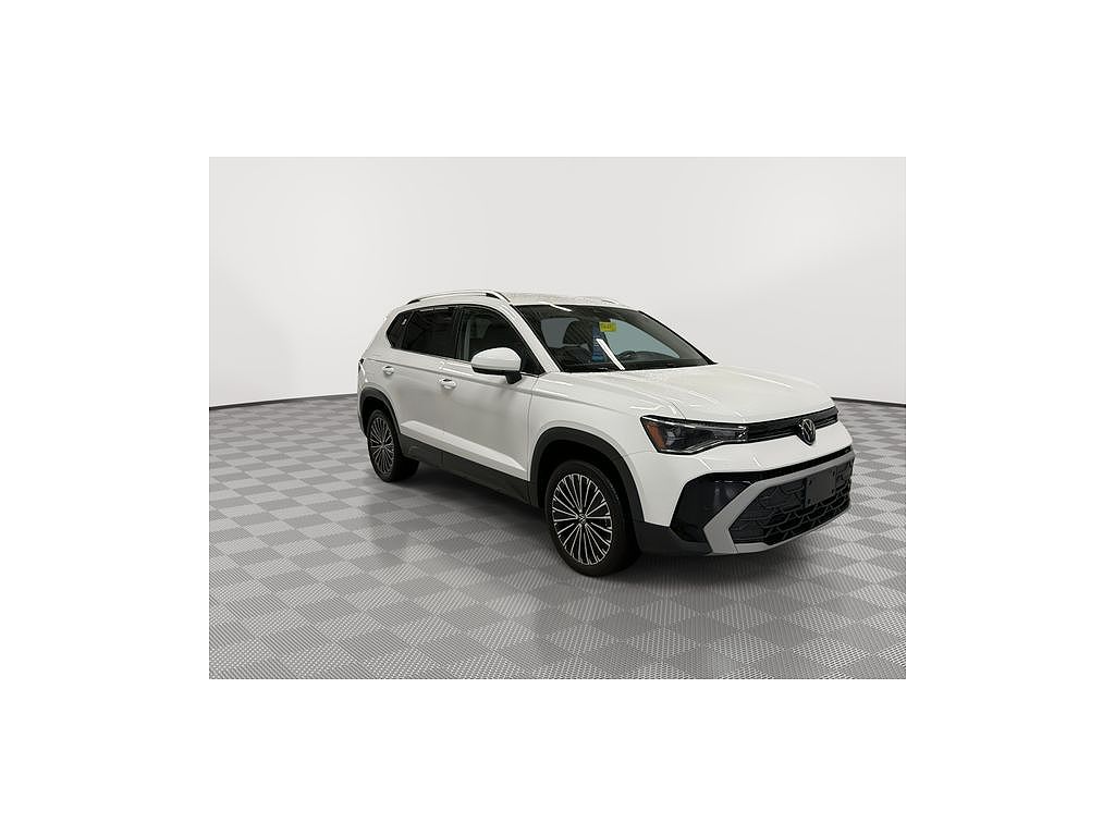 2025 Volkswagen Taos SE