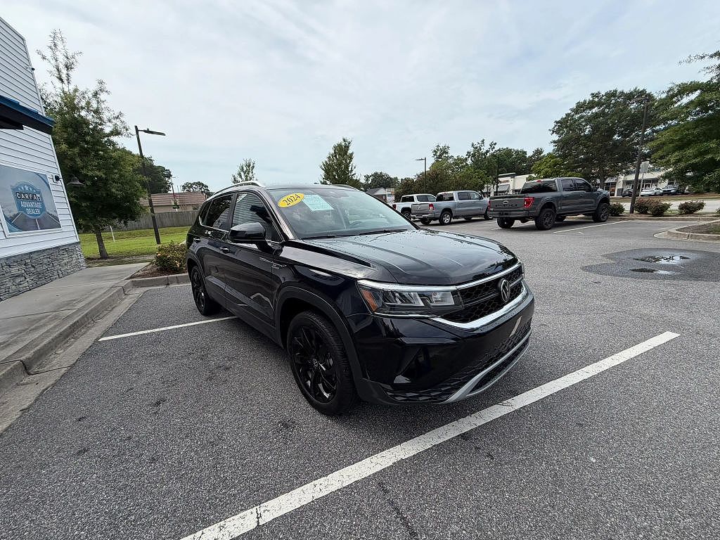 2024 Volkswagen Taos SE