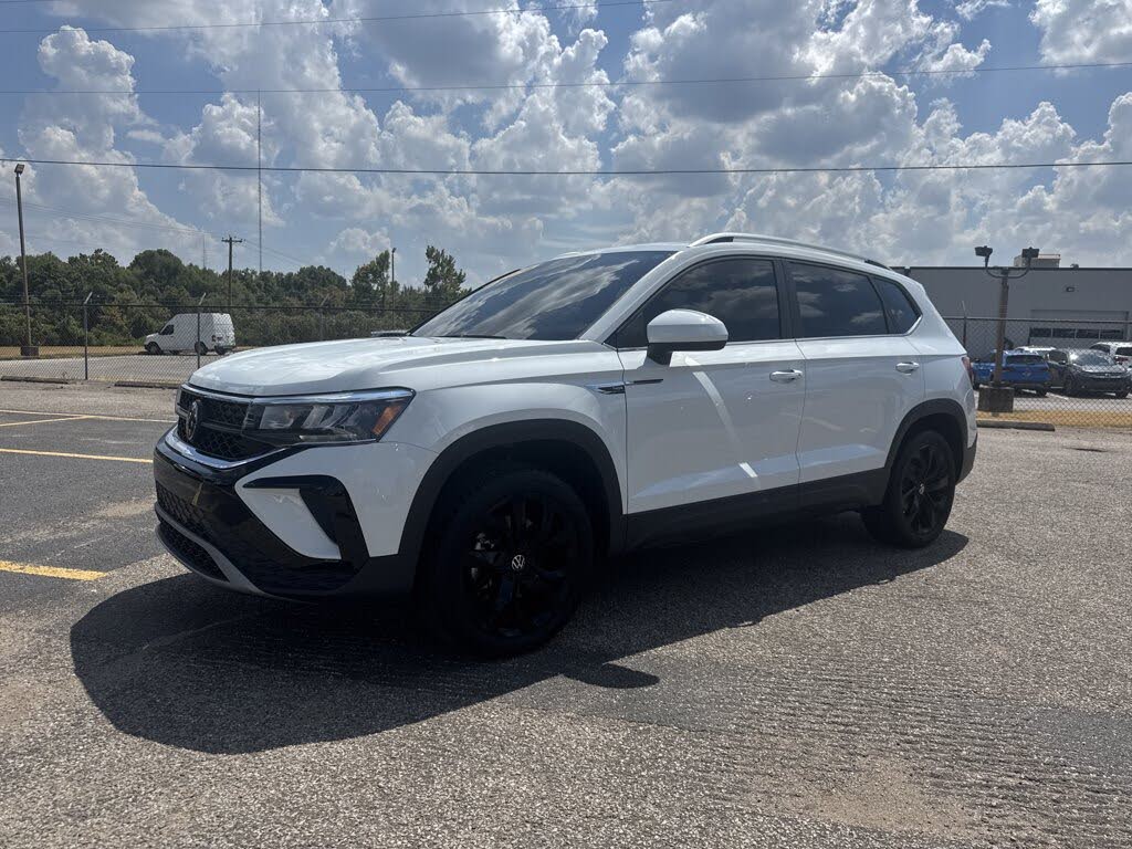 2023 Volkswagen Taos SE