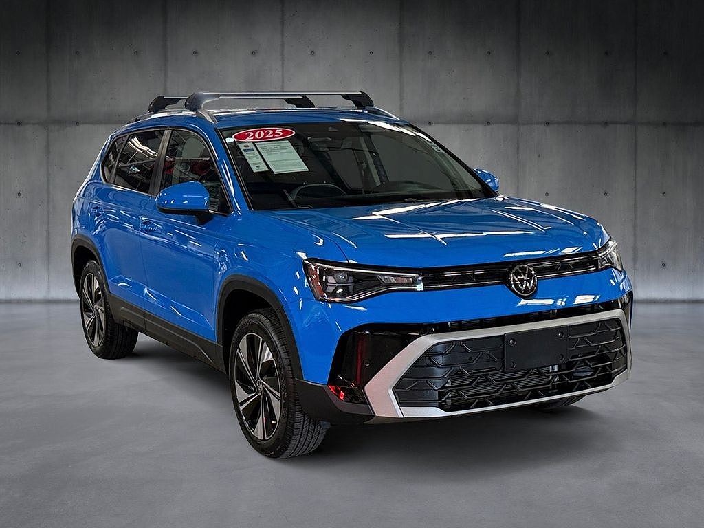 2025 Volkswagen Taos SE