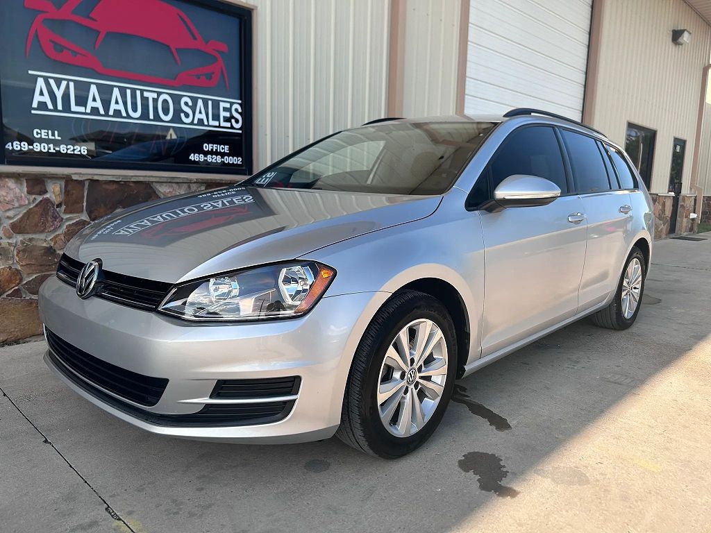 2017 Volkswagen Golf TSI S 4Motion