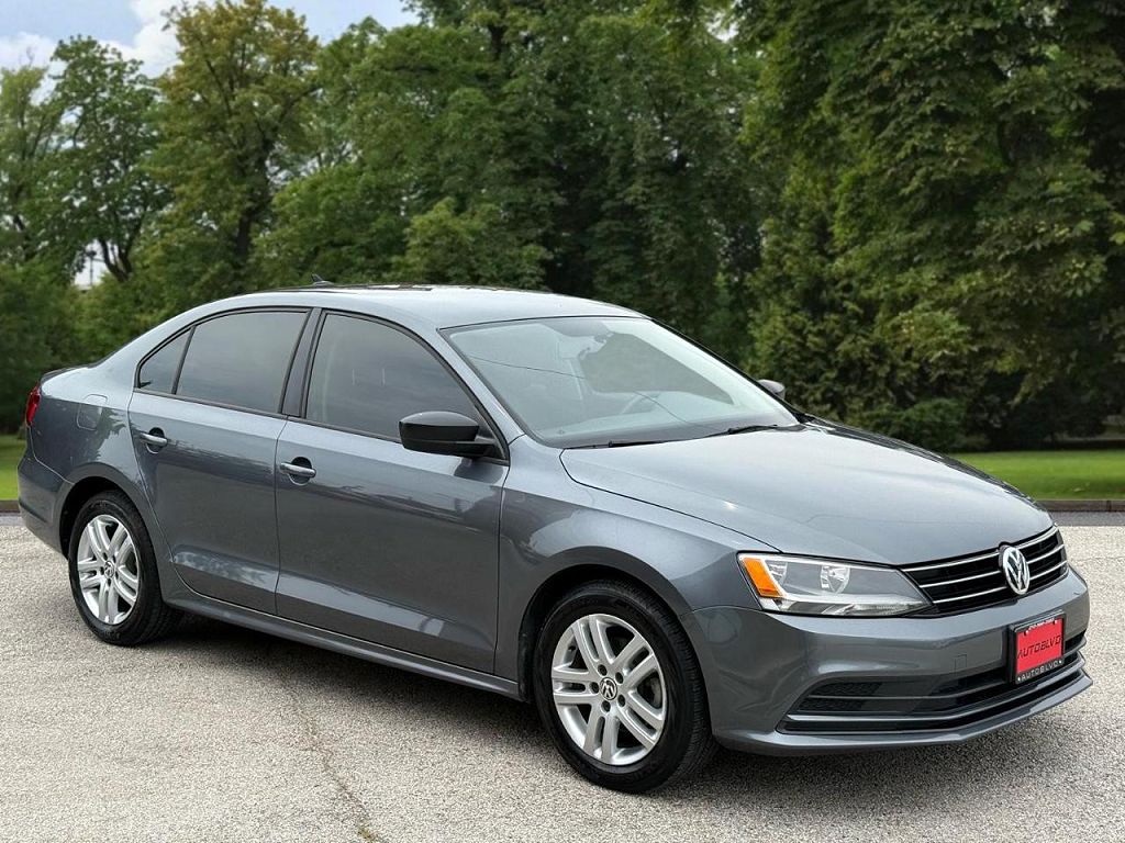 2015 Volkswagen Jetta Sedan 4dr Man 2.0L S