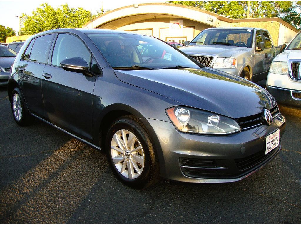 2015 Volkswagen Golf TSI S