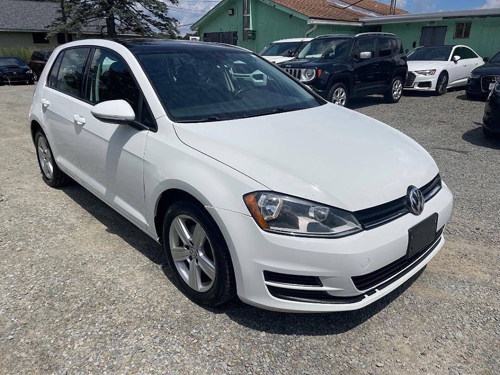2017 Volkswagen Golf TSI S