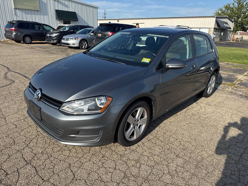 2017 Volkswagen Golf TSI S