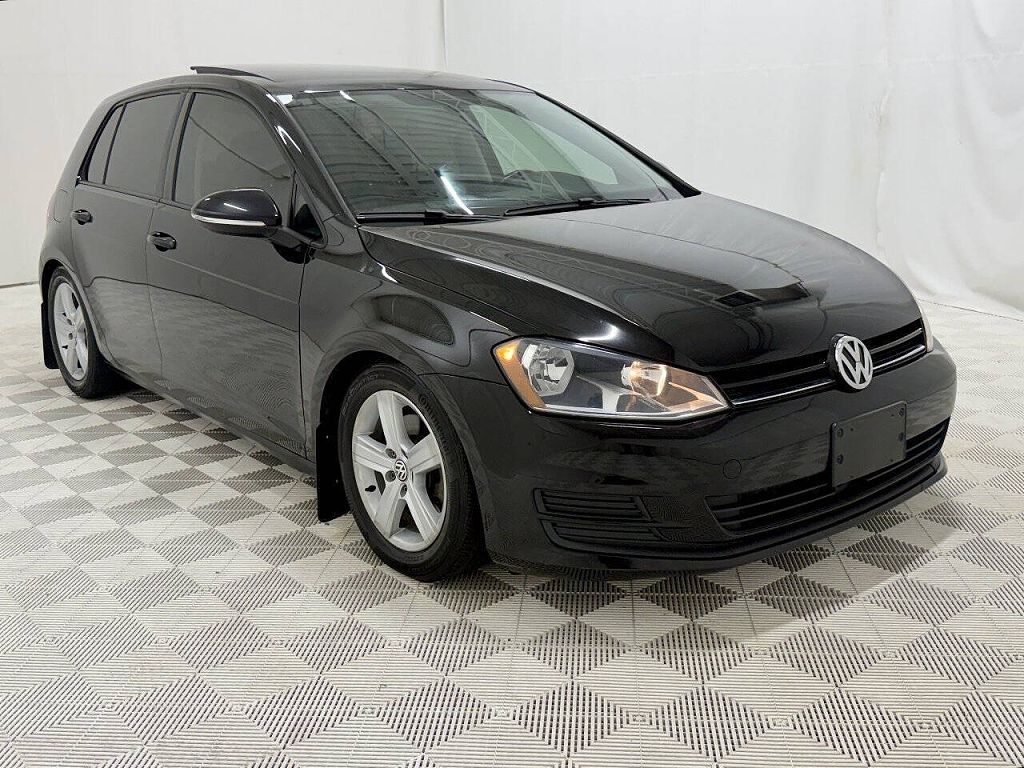 2017 Volkswagen Golf TSI S