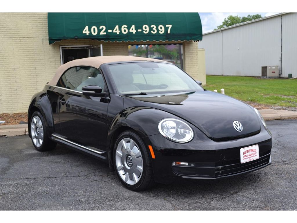 2015 Volkswagen Beetle 1.8T w/Sound, Navigation