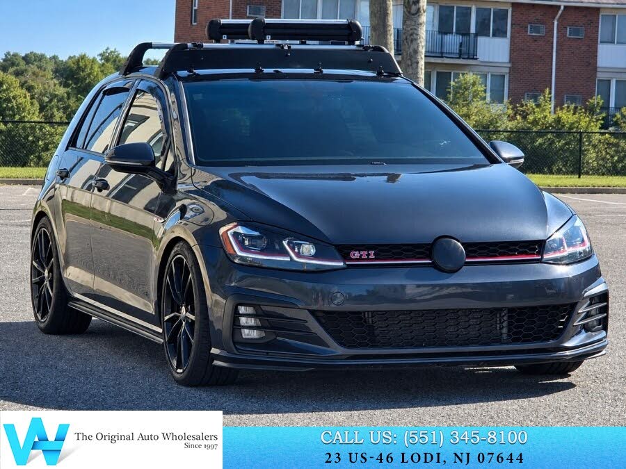 2021 Volkswagen Golf GTI SE