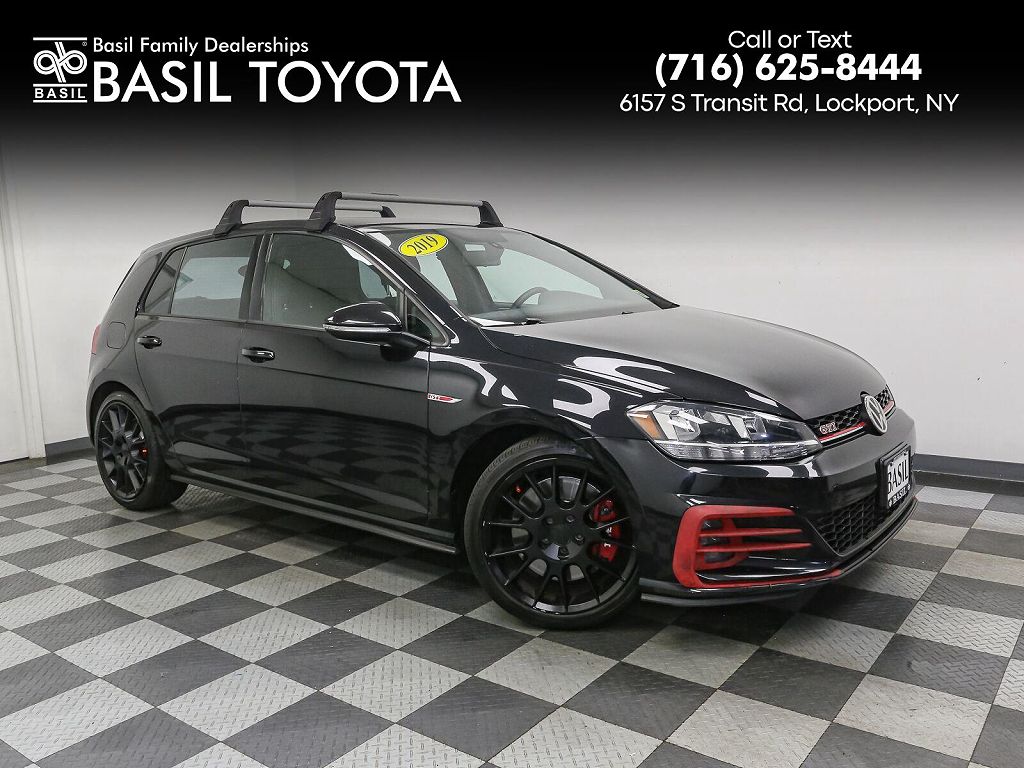 2019 Volkswagen Golf GTI SE