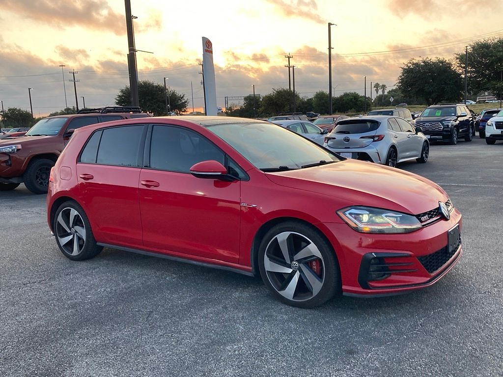 2019 Volkswagen Golf GTI S