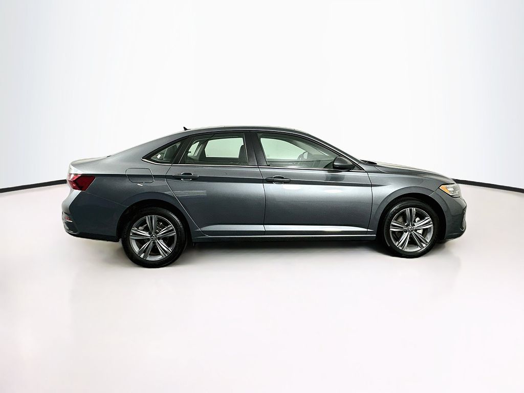 2024 Volkswagen Jetta SE