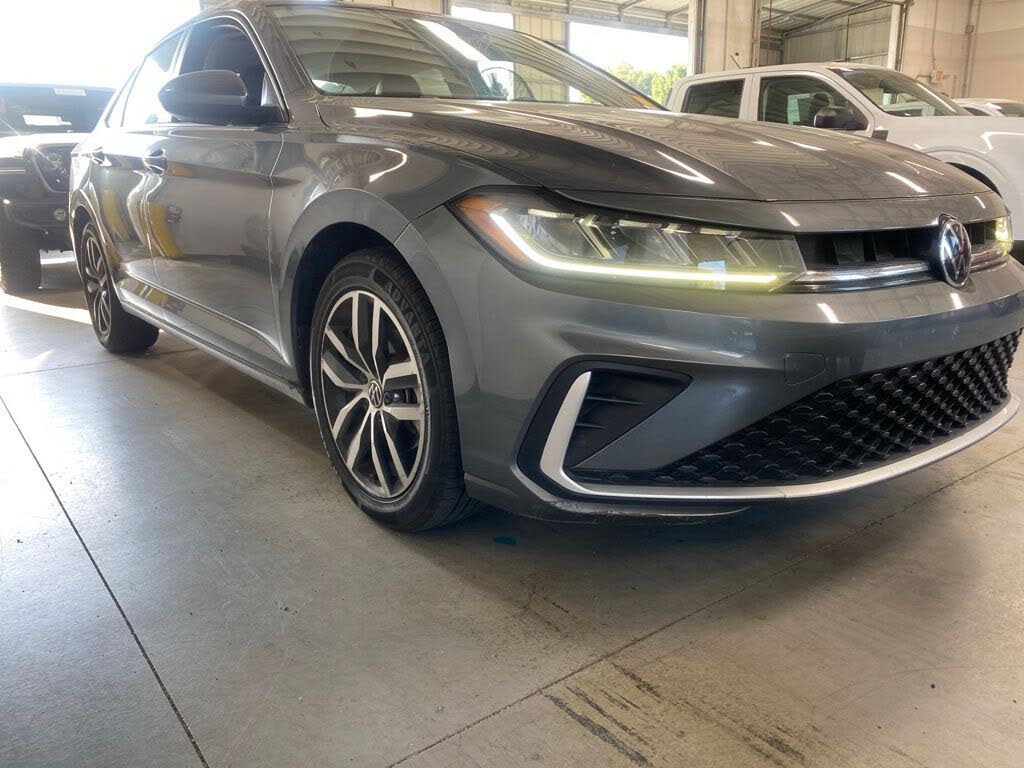 2025 Volkswagen Jetta SE