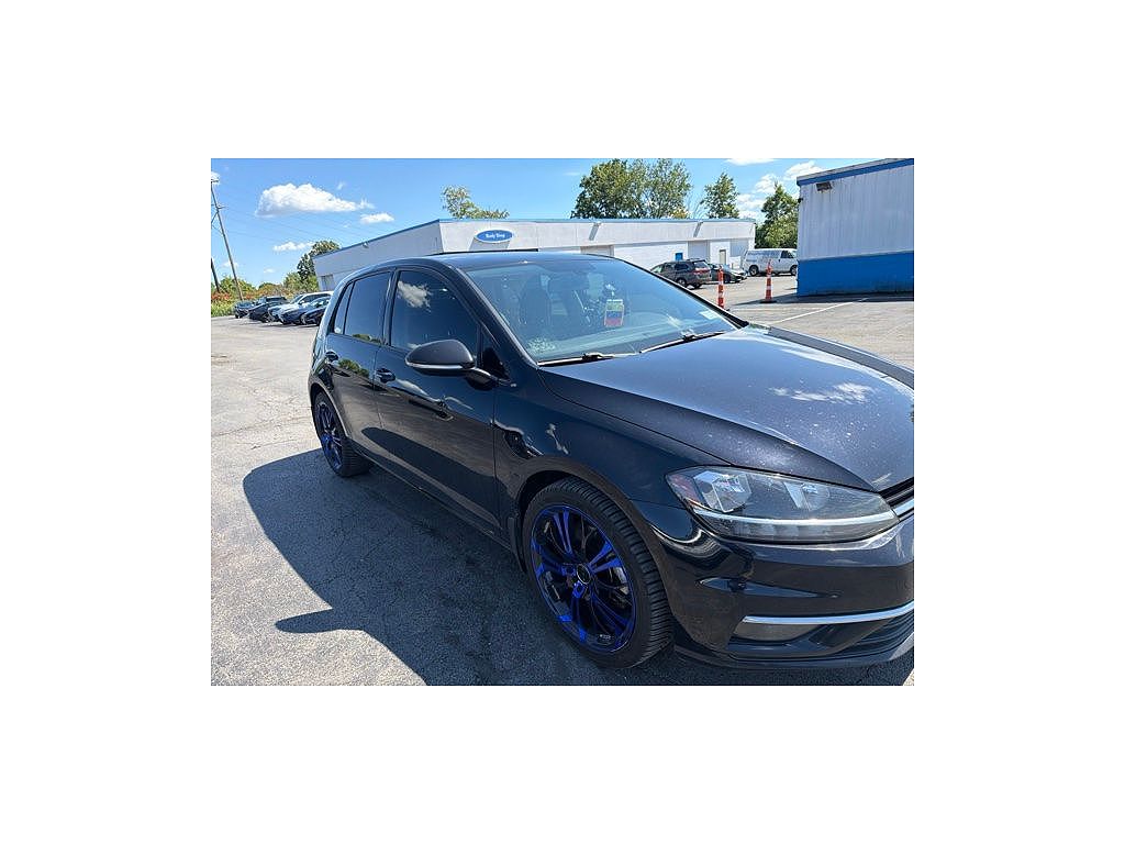2018 Volkswagen Golf TSI S