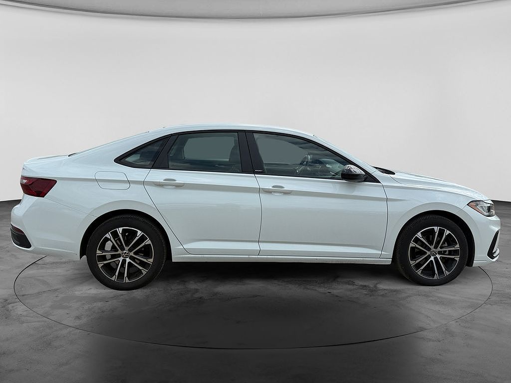 2025 Volkswagen Jetta Sport