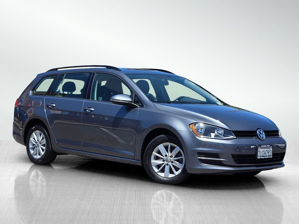 2015 Volkswagen Golf Sportwagen S