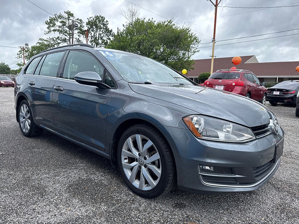 2016 Volkswagen Golf TSI SE