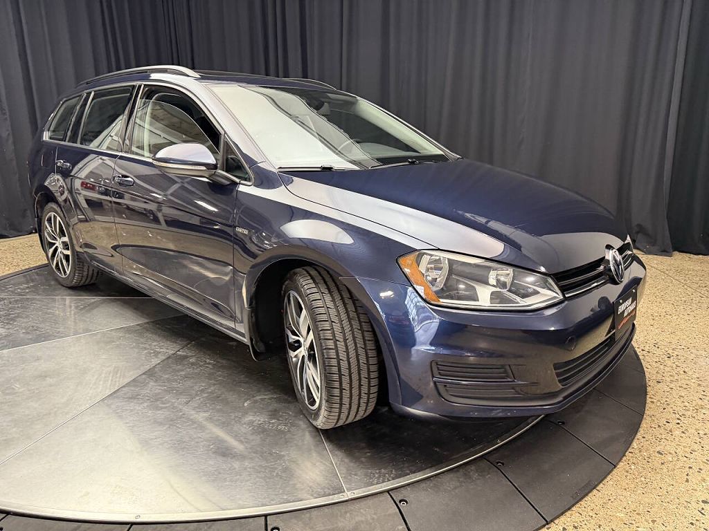 2016 Volkswagen Golf TSI S