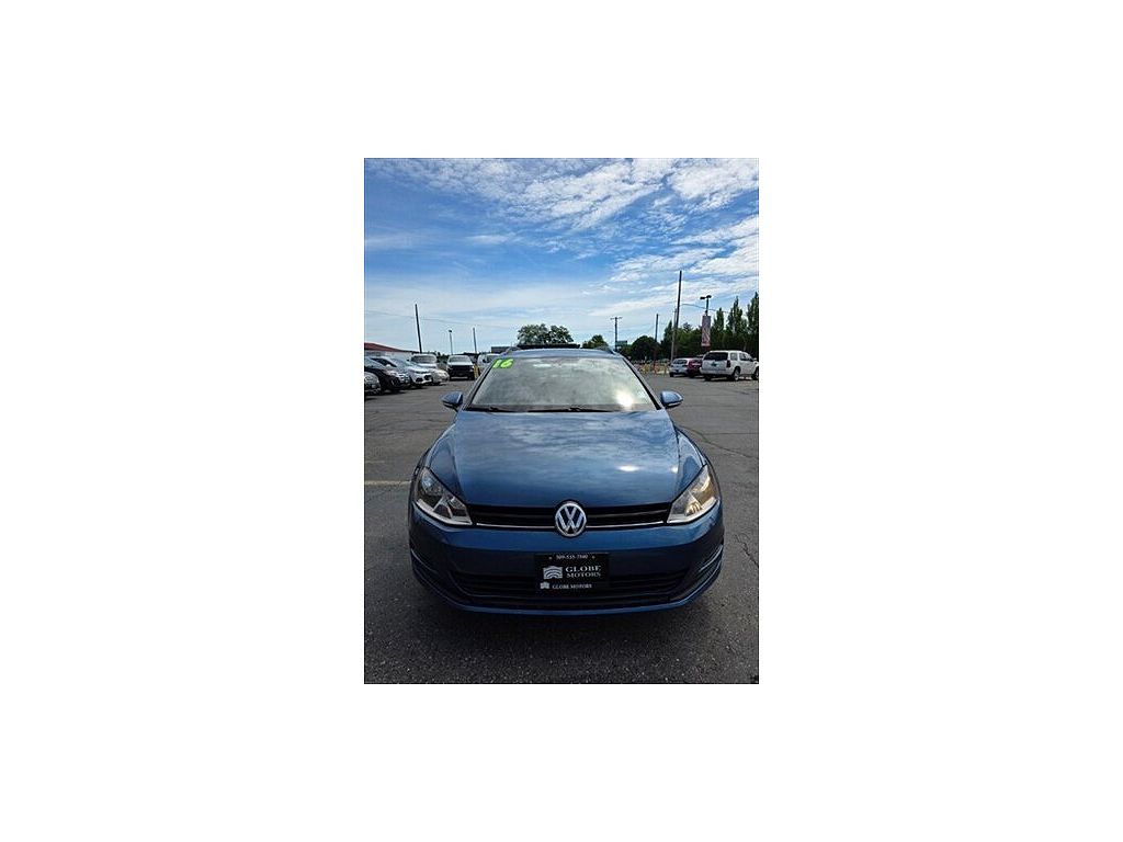 2016 Volkswagen Golf TSI SE