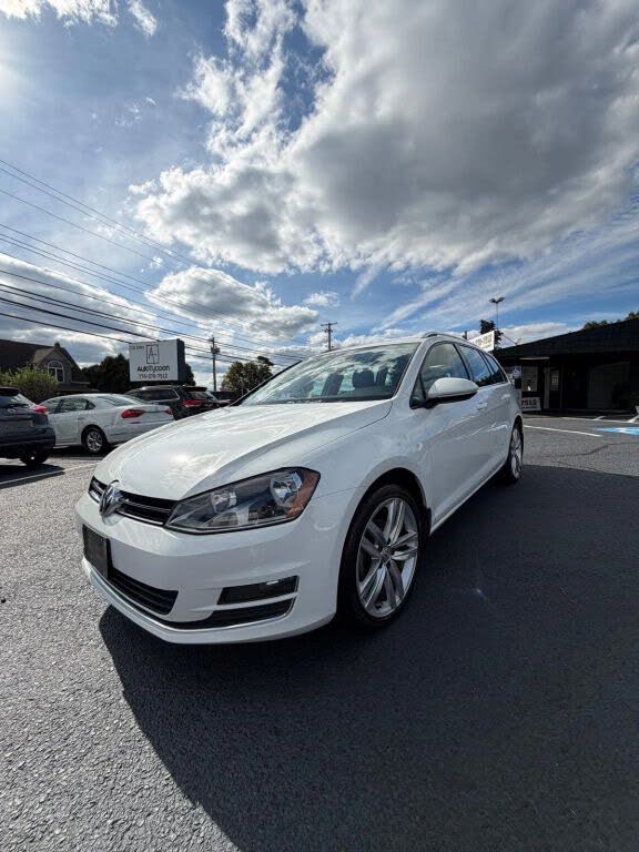 2015 Volkswagen Golf SportWagen TDI S
