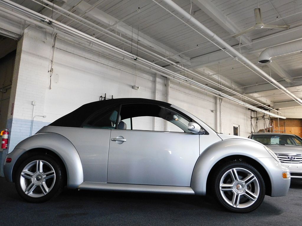 2005 Volkswagen New Beetle GLS 1.8T
