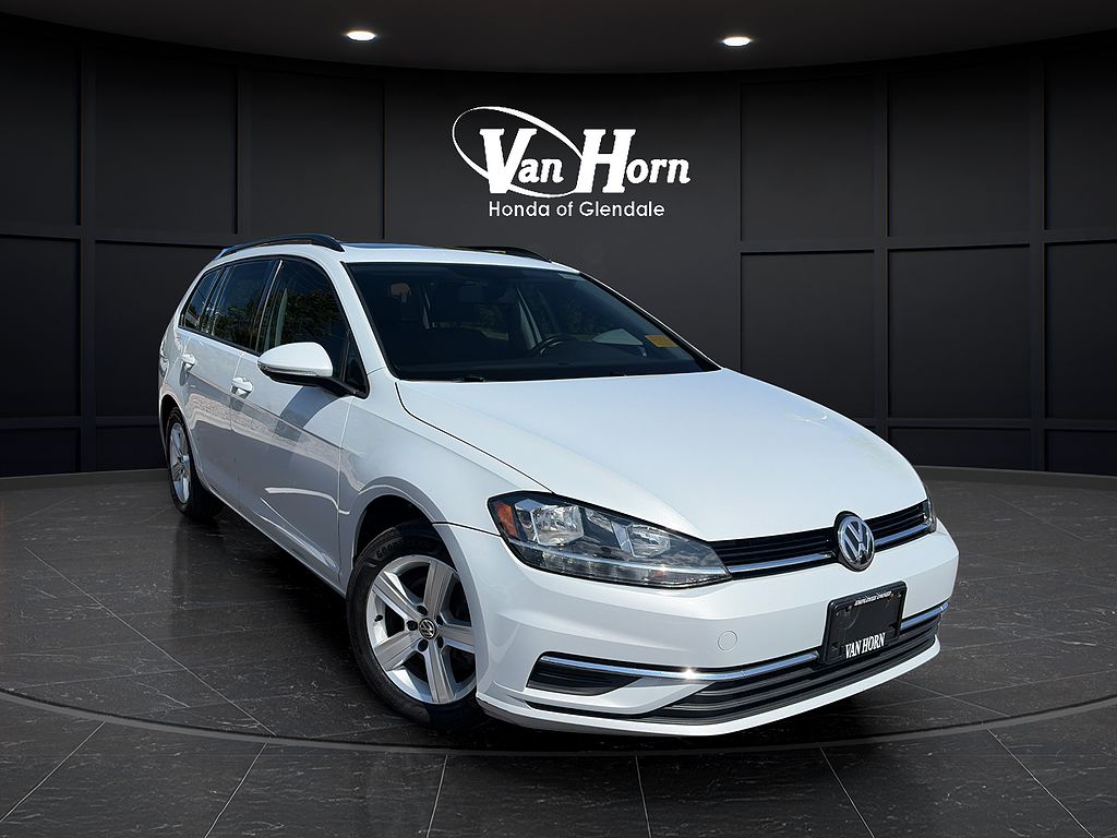 2018 Volkswagen Golf TSI SE