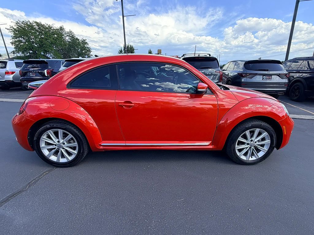 2018 Volkswagen Beetle 2.0T Coast