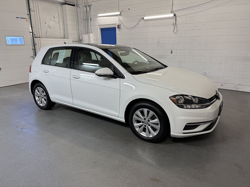 2021 Volkswagen Golf TSI