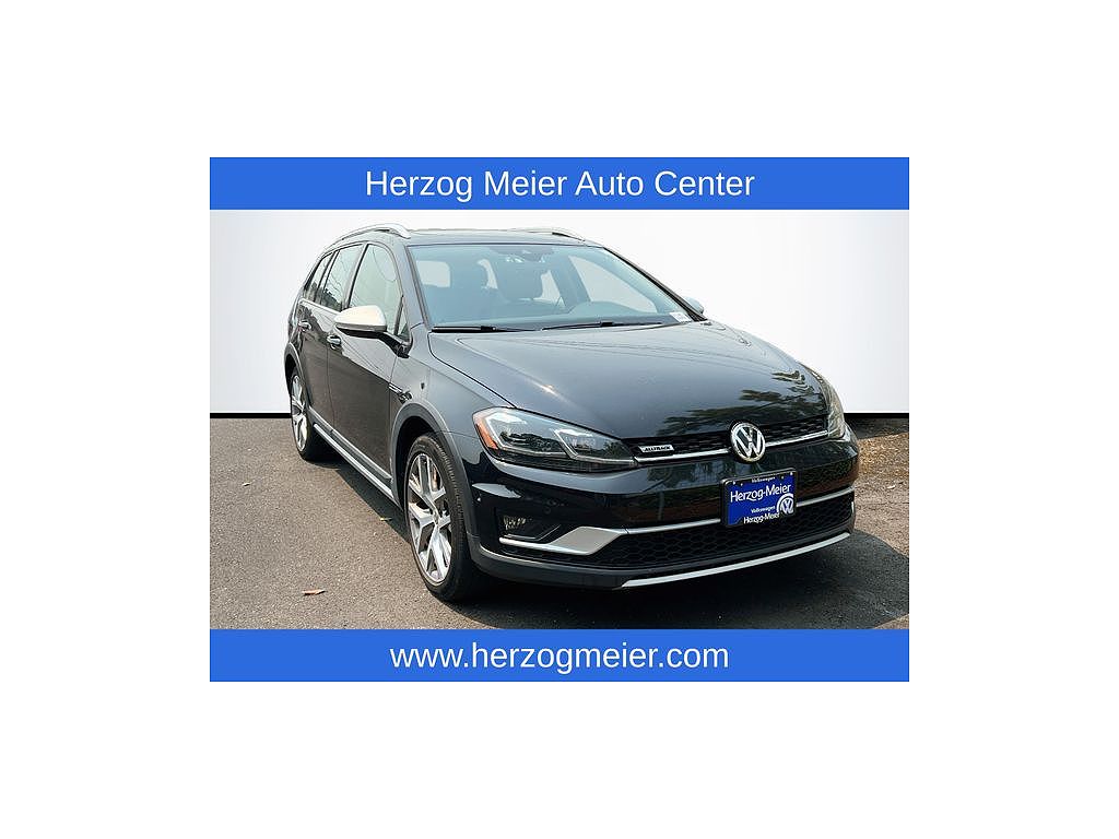 2019 Volkswagen Golf TSI S