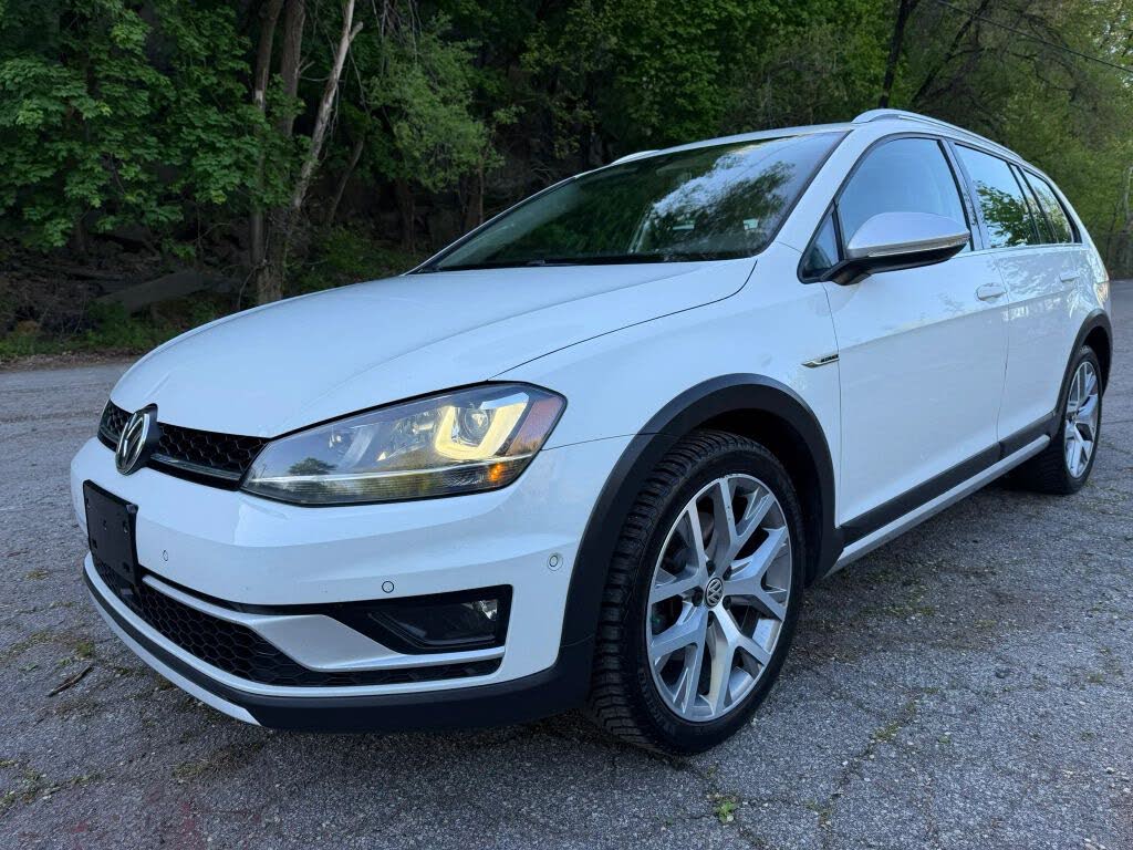 2017 Volkswagen Golf Alltrack TSI S