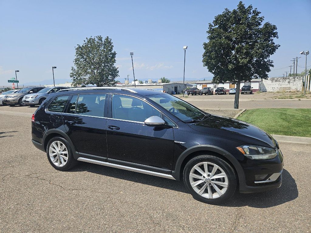2019 Volkswagen Golf TSI S