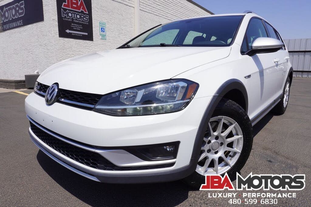 2019 Volkswagen Golf TSI SE