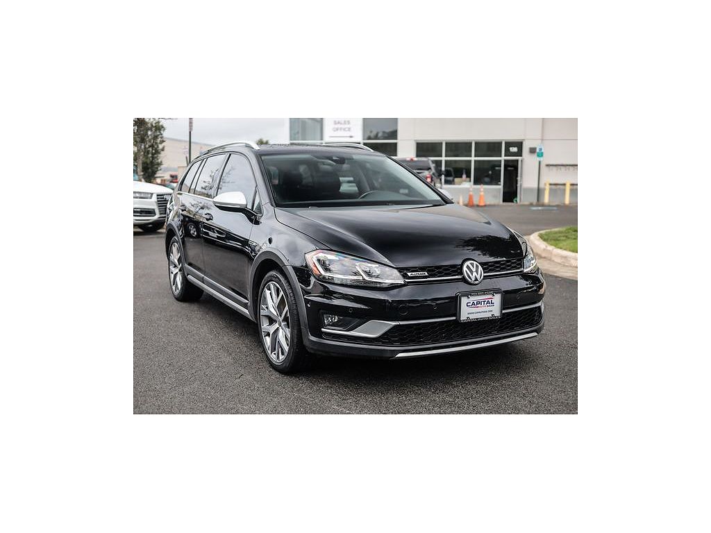 2019 Volkswagen Golf TSI S