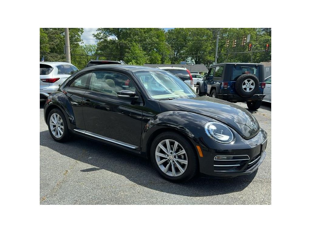 2017 Volkswagen Beetle 1.8T SE