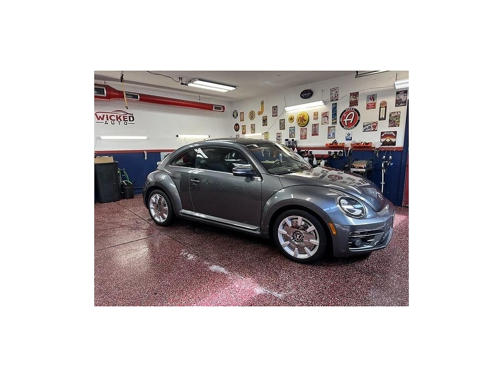 2018 Volkswagen Beetle 2.0T SE