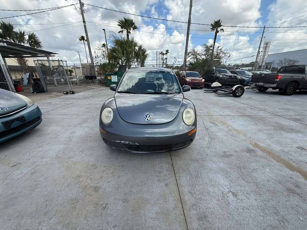 2008 Volkswagen New Beetle S