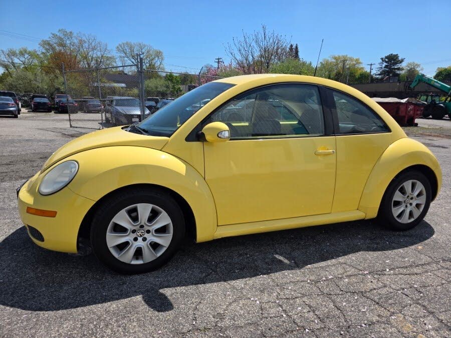 2008 Volkswagen New Beetle S