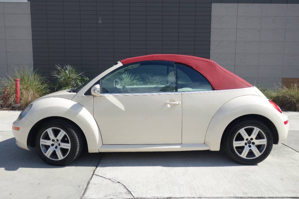 2006 Volkswagen New Beetle 2.5