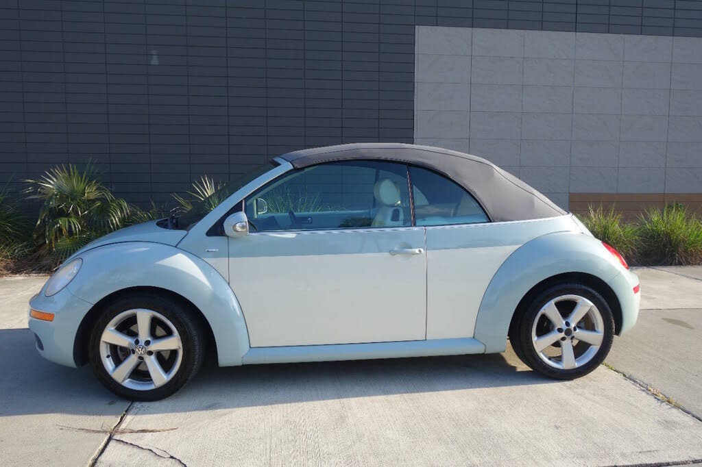 2010 Volkswagen New Beetle 2.5L PZEV