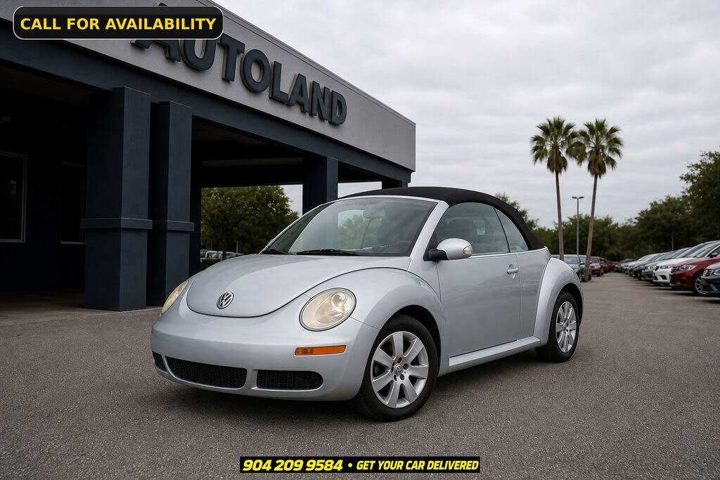 2010 Volkswagen New Beetle 2.5