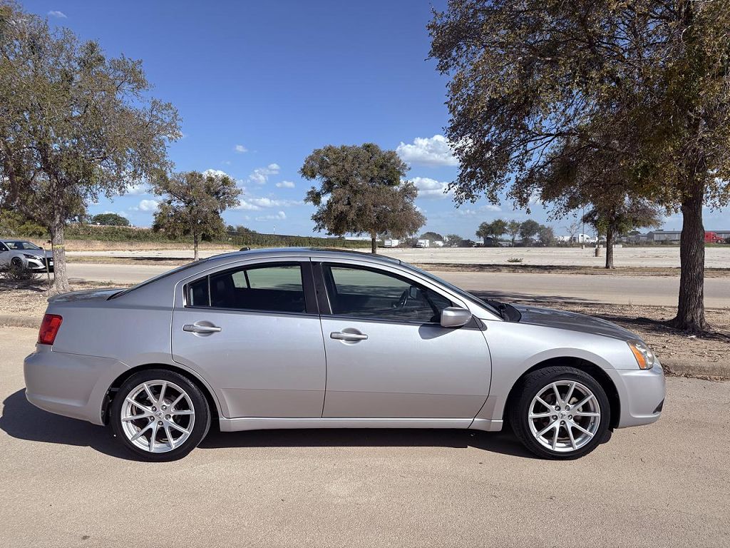 2012 Mitsubishi Galant SE