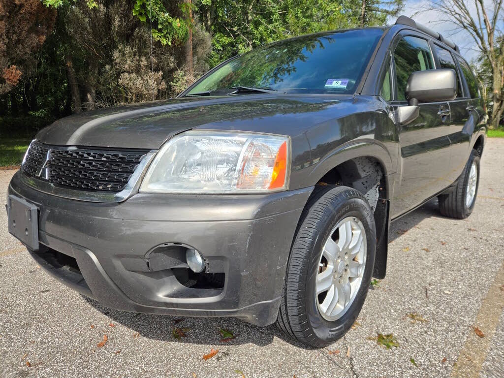 2011 Mitsubishi Endeavor LS