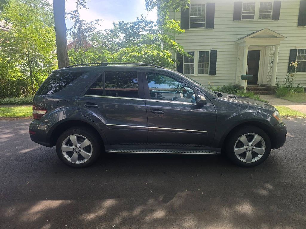 2010 Mercedes-Benz M-Class ML350 4MATIC