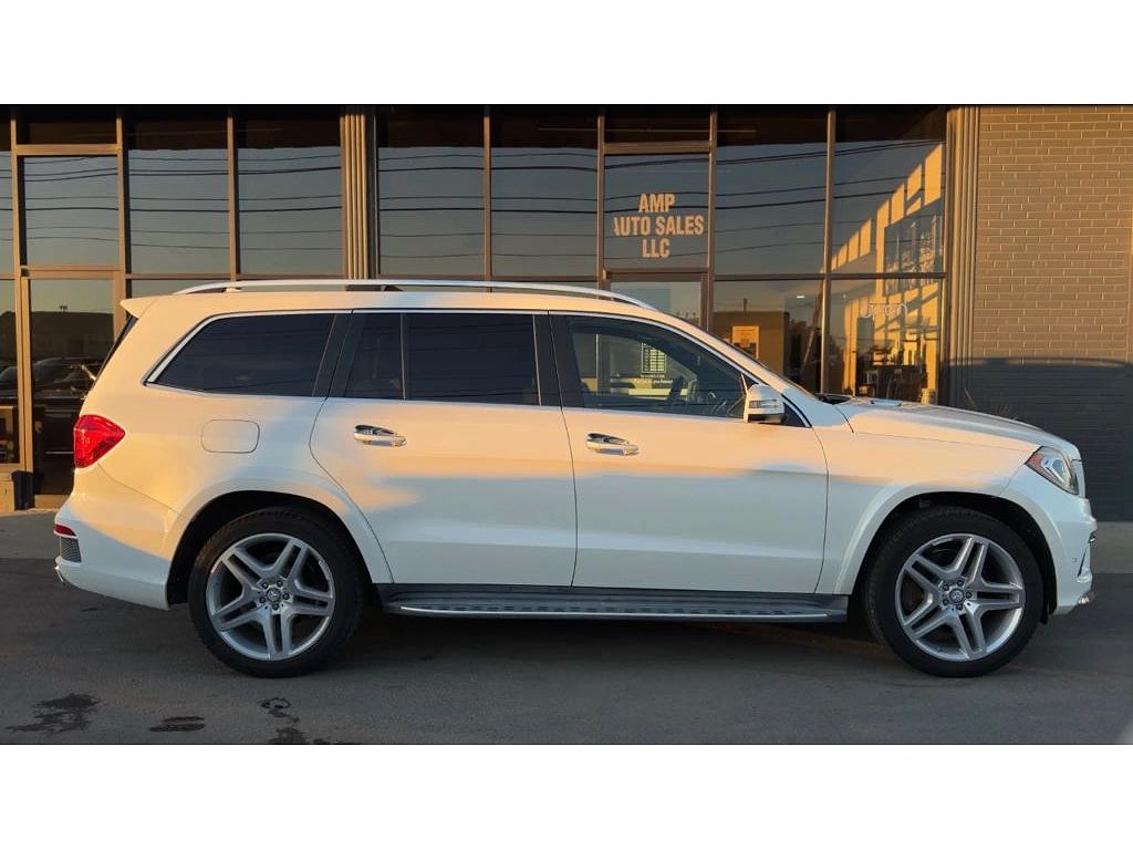 2015 Mercedes-Benz GL-Class GL 550 4MATIC