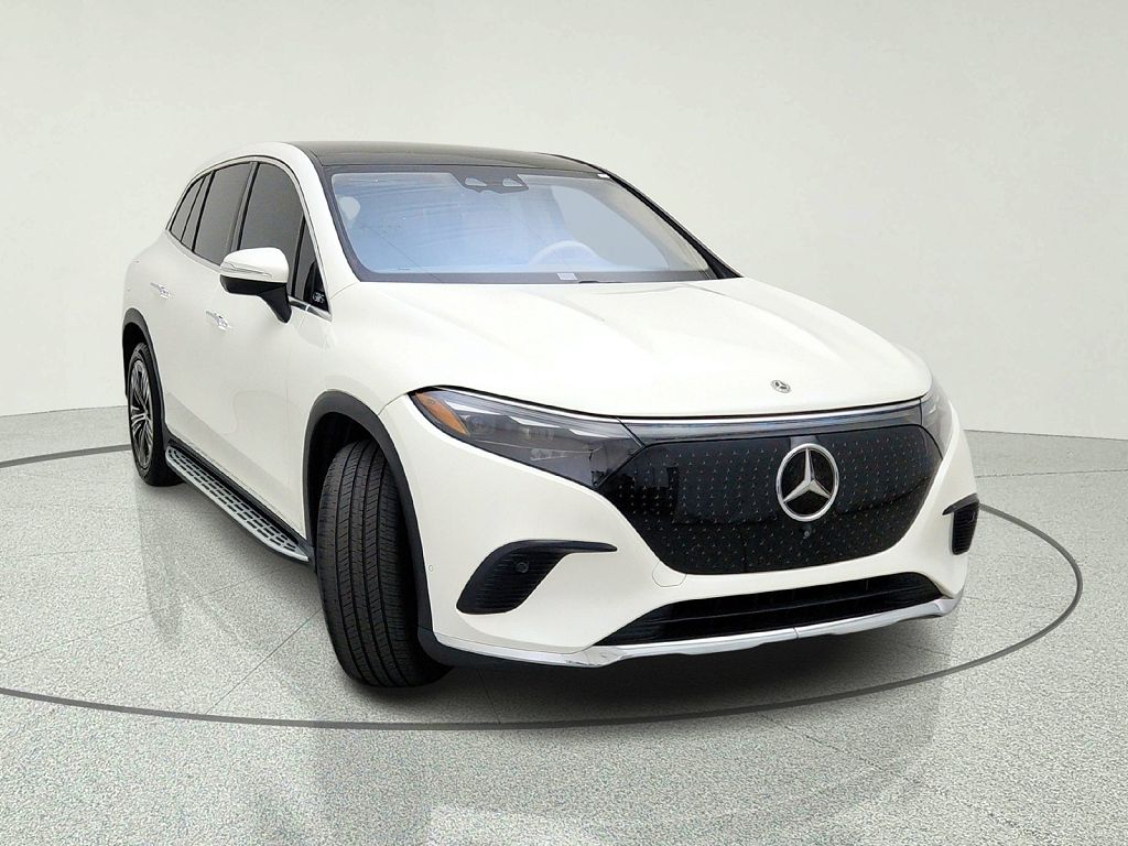 2023 Mercedes-Benz EQS photo 1